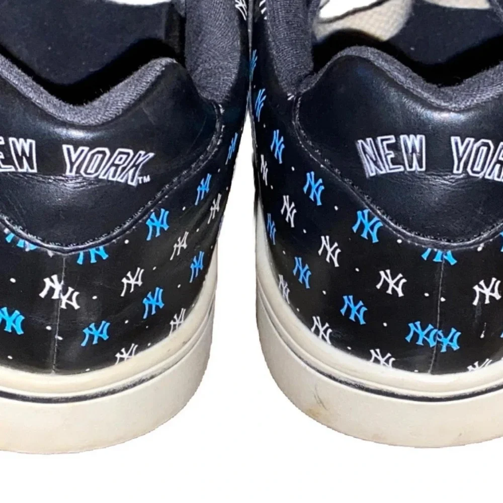 New York Yankees Leather Sneakers Logo Navy Embroidered Women's 5.5